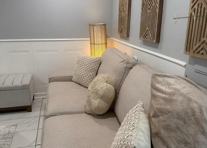 Cozy 2br 15 Min To Downtown Chicago *